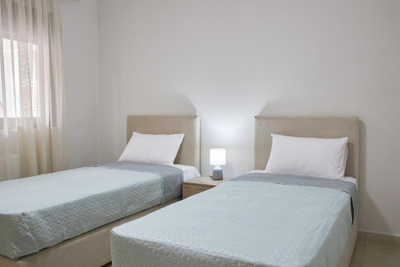 Pearl Apartments Ofrínion 외부 사진