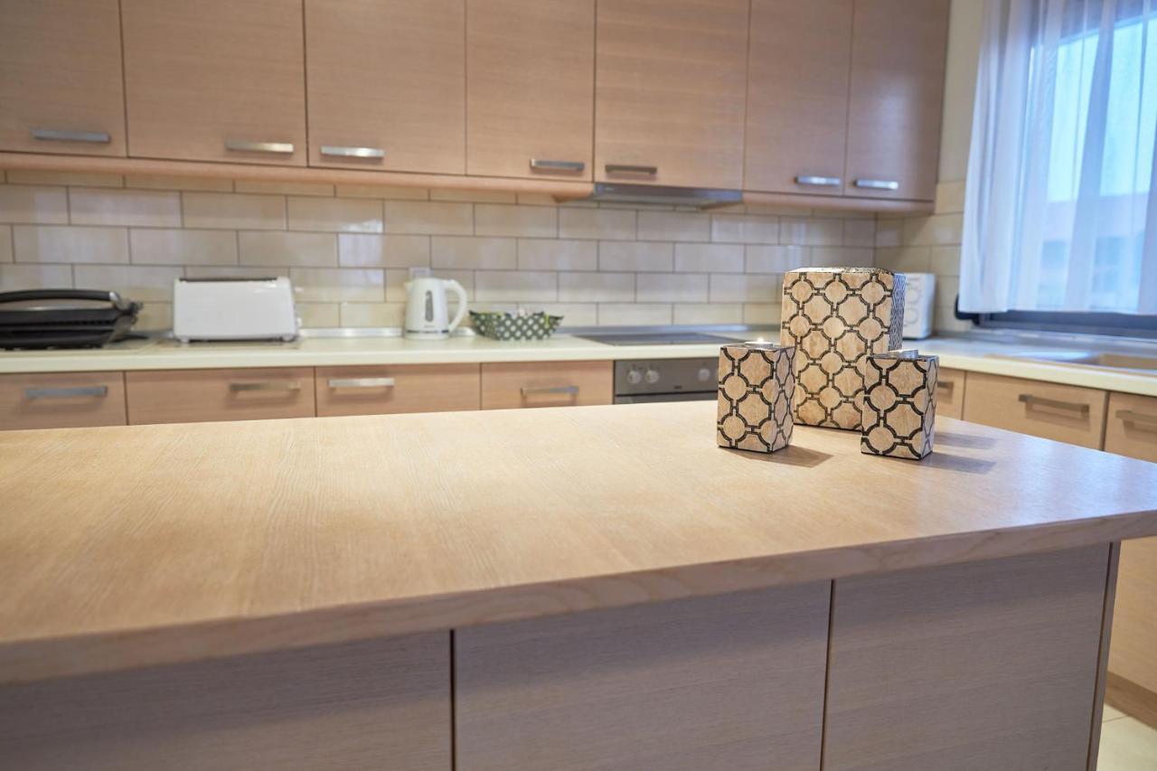 Pearl Apartments Ofrínion 외부 사진